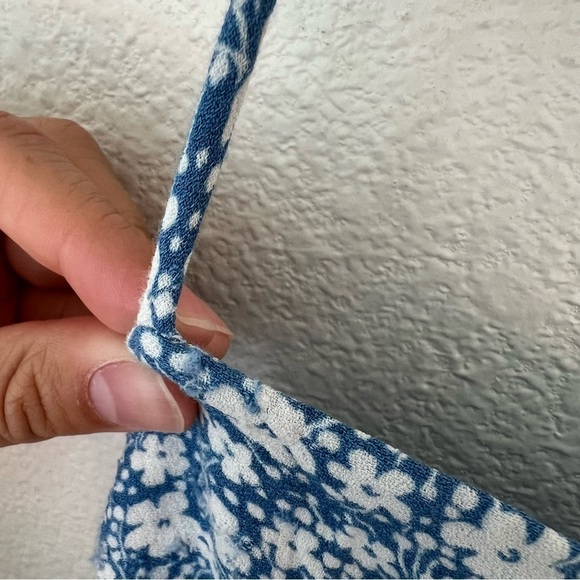 Reformation Tasha Dress in Azzurro 10 - Picture 4 of 16